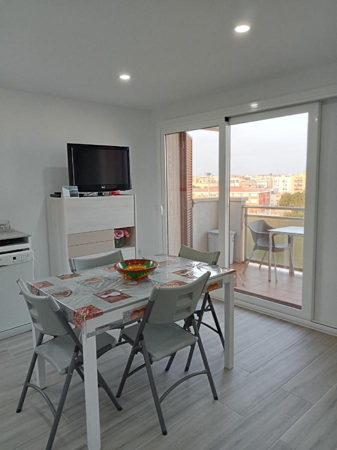 Apartamento Con Vistas, Entre Mar Y Montana Hospitalet De L'Infant Exterior photo